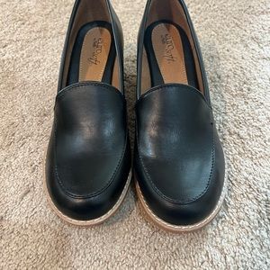 Euro Soft Loafer - size 8